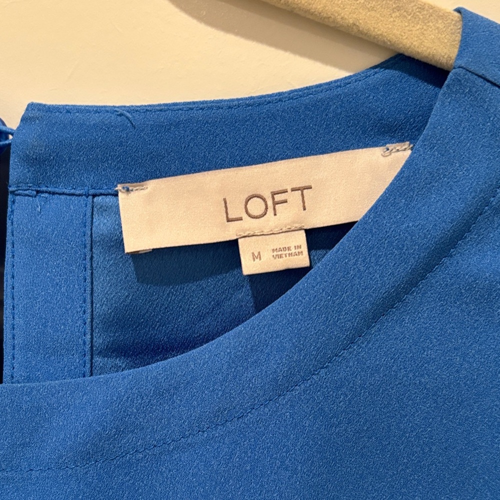 LOFT Women's Vibrant Blue Blouse - Picture 2 of 5